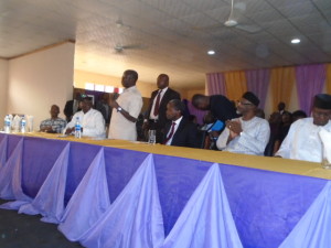 Governor Adams Oshiomhole of Edo State flanked by Governor Raji Fashola of Lagos State and the All Progressives Congress Vice-Presidential candidate, Professor Yami Osibanjo at Imaguero College in Benin City, Edo State today where a Town Hall Meeting with the electorate was held. Photo by Ola-Dipo.