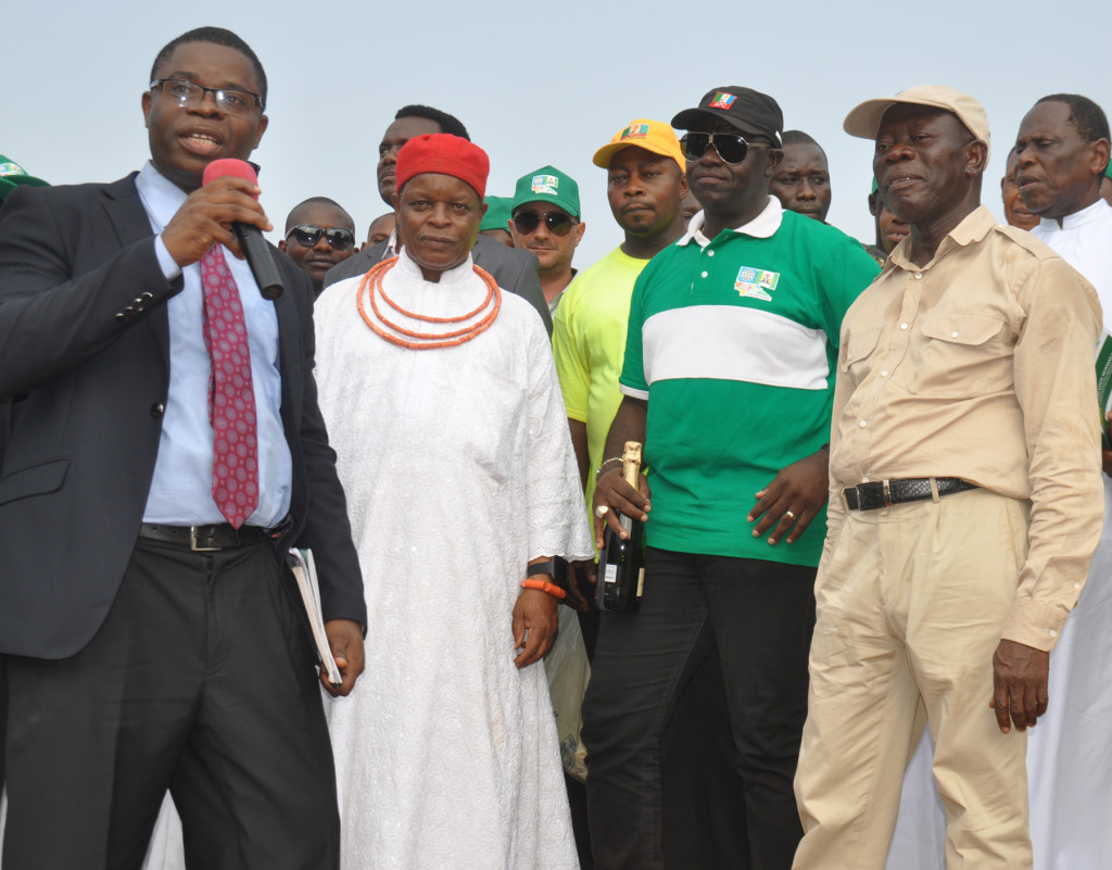 From left: Dr Amos Abu,Task Team Leader, Nigeria Erosion and Watershed Management Project (NEWMAP), World Bank Office, Nigeria; Prof Aduwa Ogiegbaen, Enogie of Egbaen/Ogbeson; Hon Clem Agba, Commissioner for Environment and Public Utilities and Governor Adams Oshiomhole of Edo State at the flagging-off of reclamation works at Queen Ede erosion project in Benin City, on Friday.