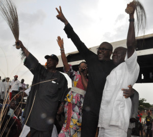 Maj-Gen Charles Arhiavbere (rtd) flanked by Governor Adams Oshiomhole (right) and Rev. Michael Egharevba (left) during the decamping of General Arhiavbere, the governorship candidate of the PDP in the 2012 election in Edo State to the APC, on Sunday.
