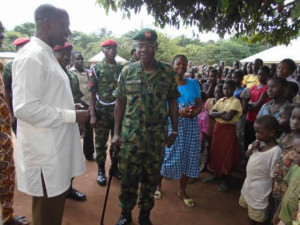 Army Brigadier-General Yahaya with Pastor Folorunsho and others during the tour of IDP camp in Edo State
