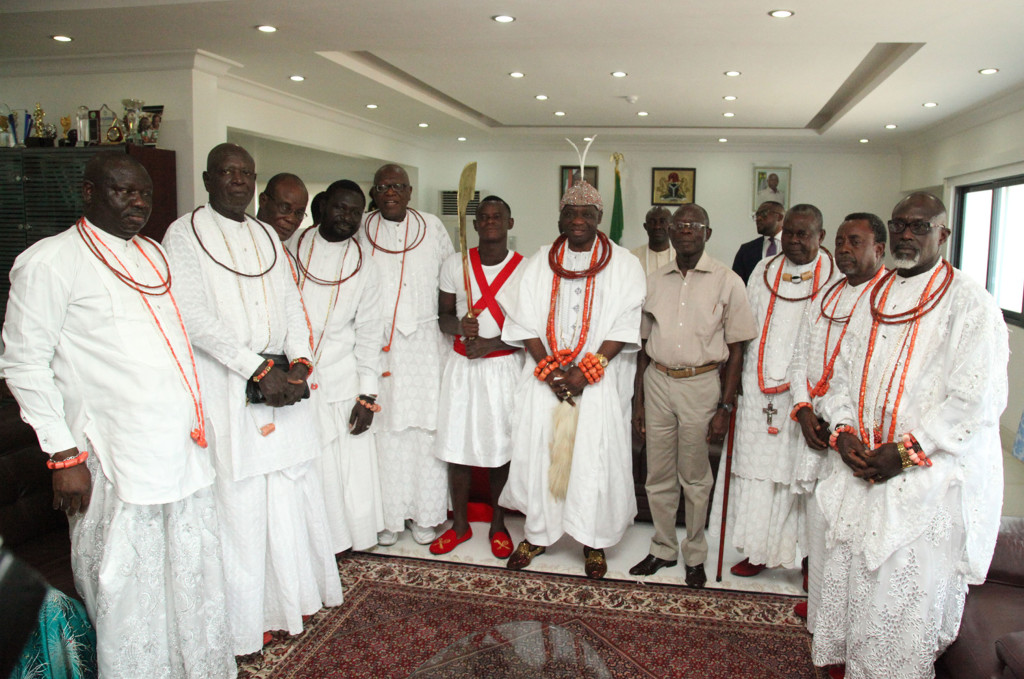 Olu of Warri, His Majesty, Ogiame Ikenwoli I, Governor Adams Oshiomhole and Warri Chiefs during a visit of the Royal Father to Governor Oshiomhole in Benin City, yesterday.