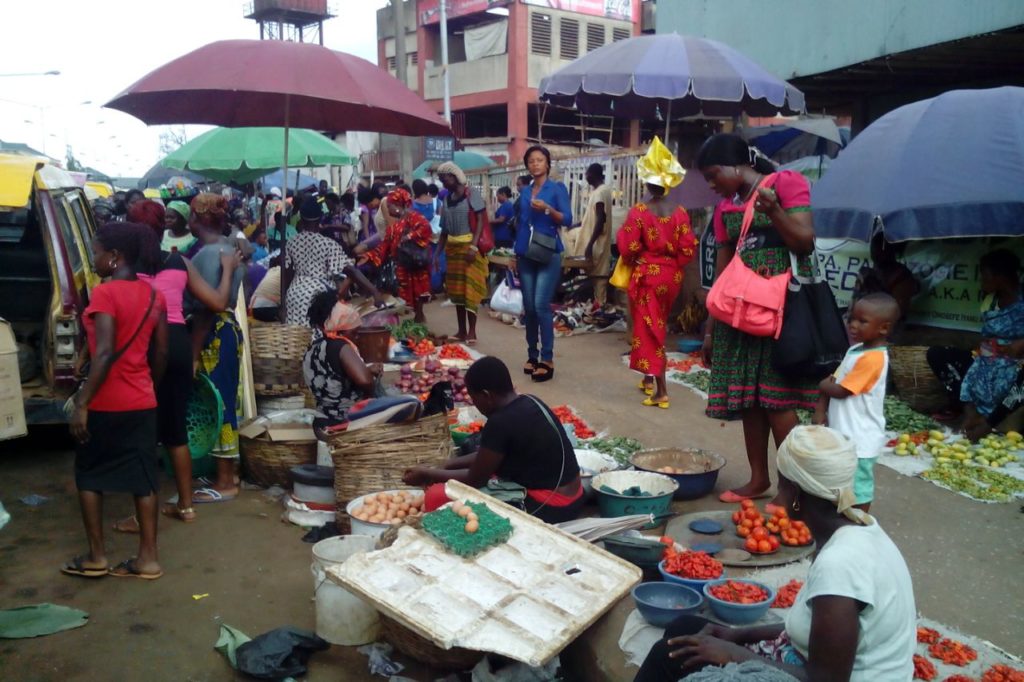 Picture here shows an adjoining street, converted to market by some traders due to closure of Oba market following the announced passing of Oba Erediauwa. Photo by Osaru Okuns
