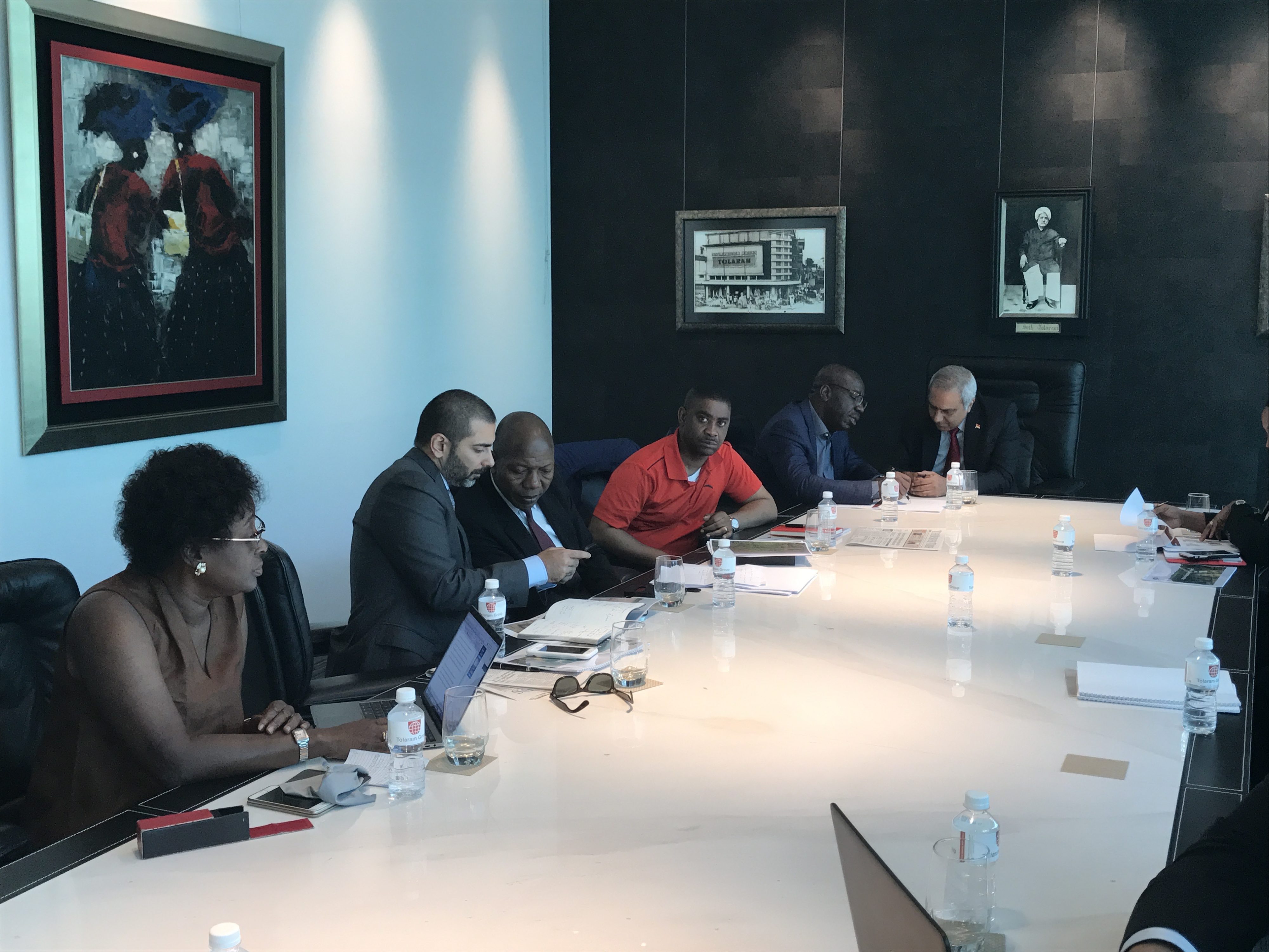 L-R: First Lady of Edo State, Mrs. Betsy Obaseki; Executive of Tolaram Group, Deepak Chainani; Permanent Secretary, Ministry of Agriculture, Edo State, Kadiri Bashiru; Commissioner for Wealth Creation, Cooperatives and Employment, Emmanuel Usoh; Governor Godwin Obaseki of Edo State, and the Consular General of Singapore to Nigeria, Haresh Aswani, during the discussion of Tolaram’s proposed $50million investment in cassava and oil palm expected to create 50,000 jobs.